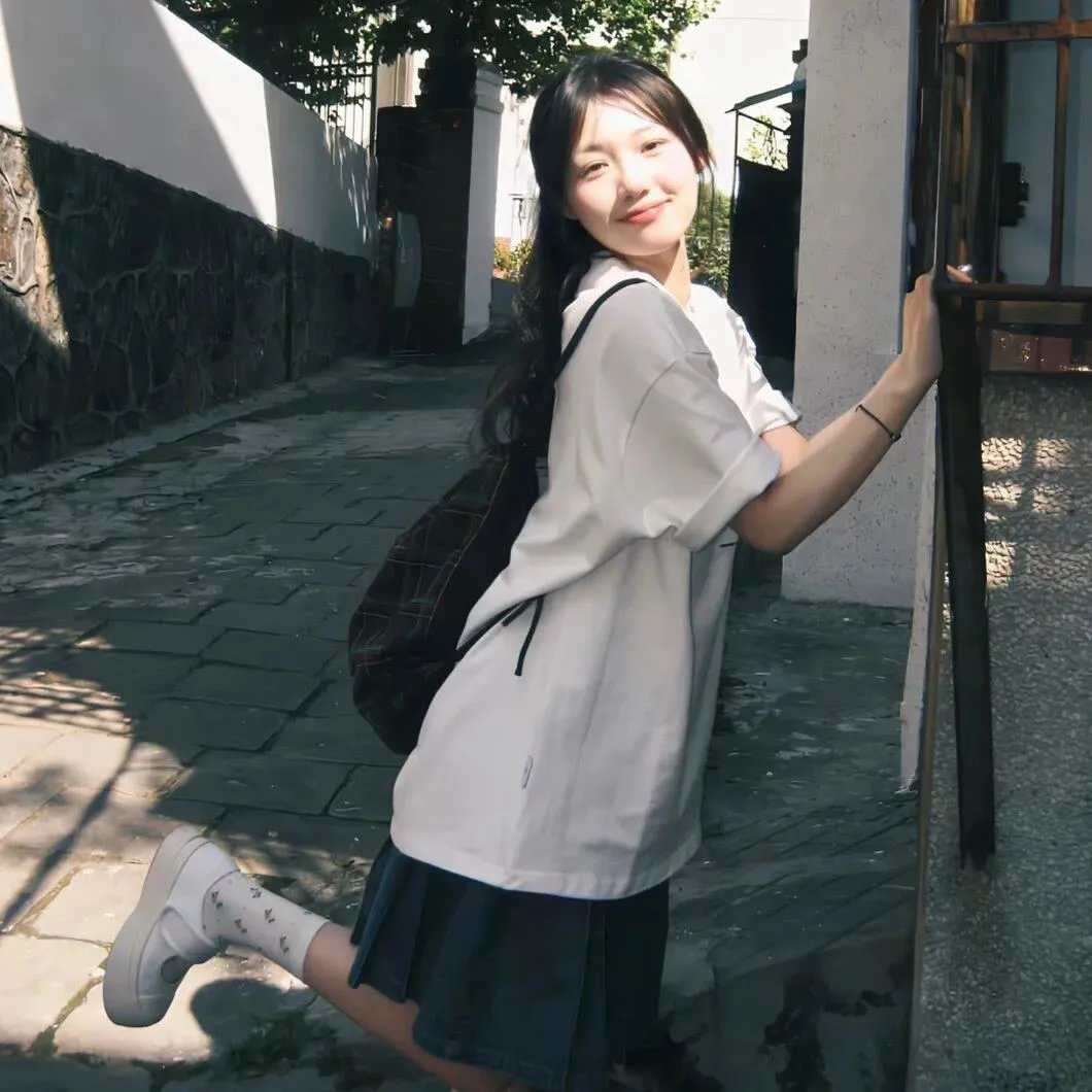 拴线的气球
